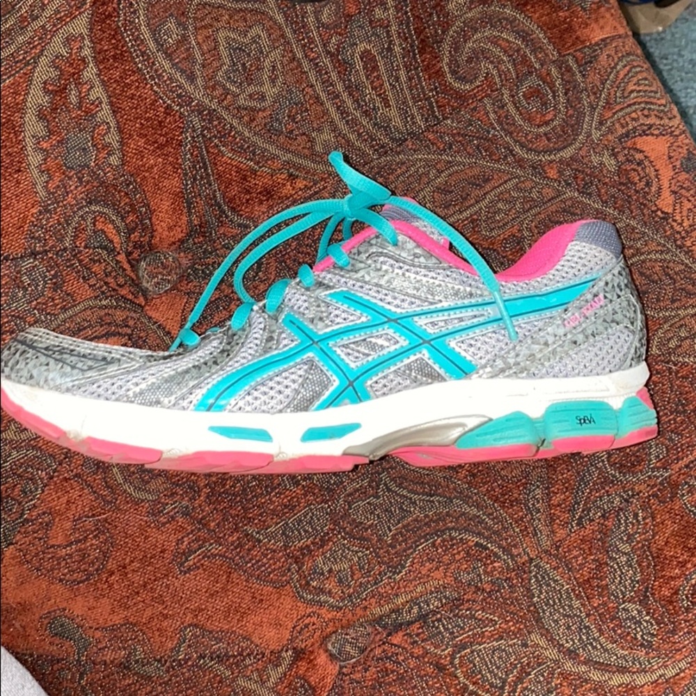 ASICS Running Shoes - Picture 2 of 4